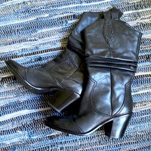 BCBGeneration genuine leather black boot sz 7.5 modern western heel